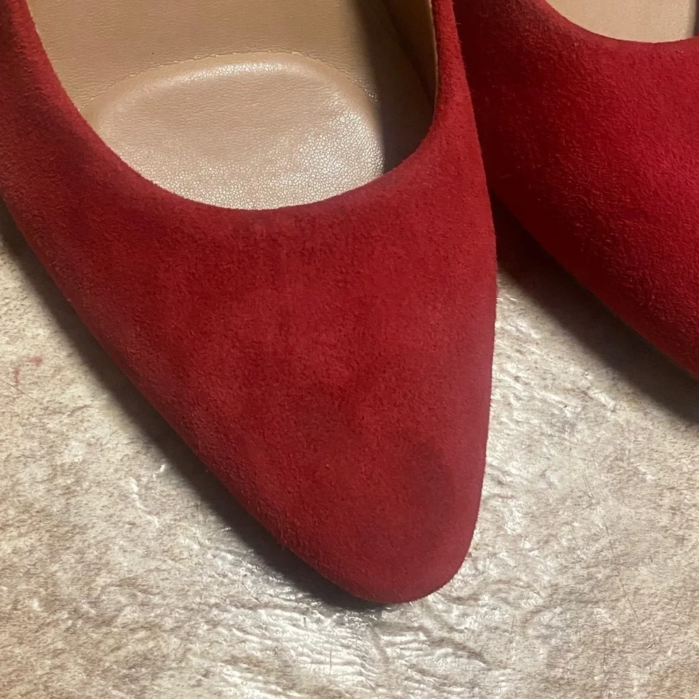 AEROSOLES elegant red